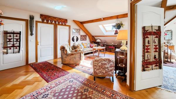 Jolie Maison d'architecte au calme avec grand terrain !