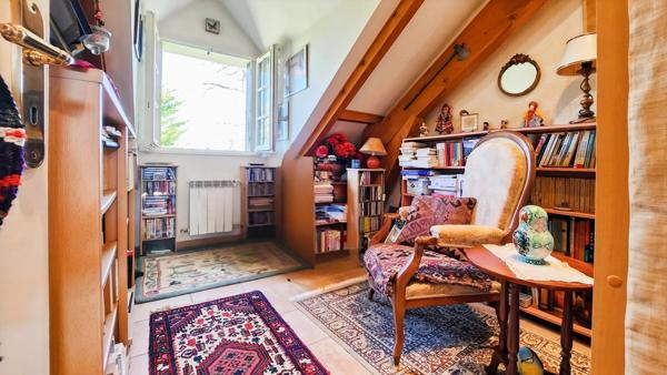 Jolie Maison d'architecte au calme avec grand terrain !