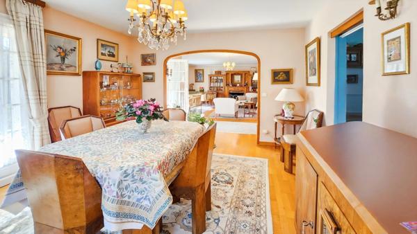 Jolie Maison d'architecte au calme avec grand terrain !