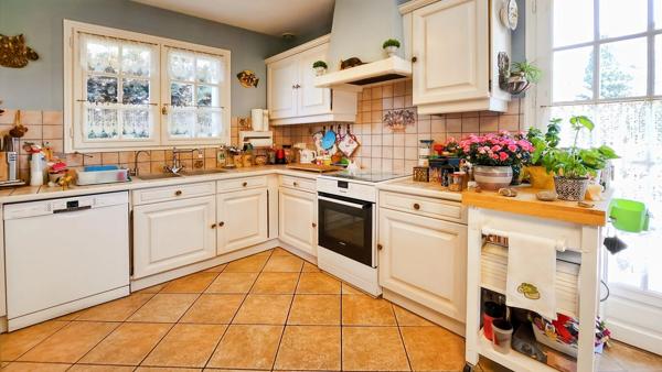 Jolie Maison d'architecte au calme avec grand terrain !