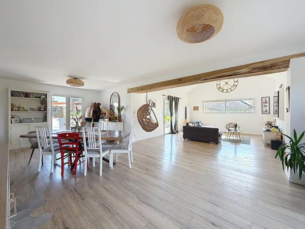 Maison St Jean Des Mauvrets 155m²