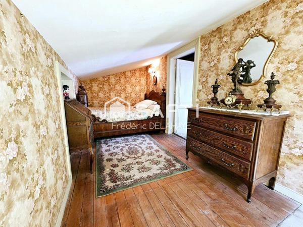 Maison de Maîtres de 198 m² - 4 chambres.