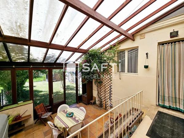 Maison de Maîtres de 198 m² - 4 chambres.