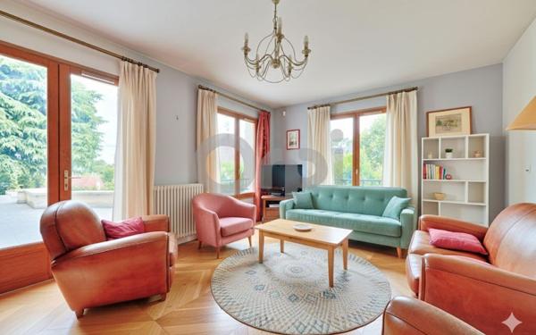 Maison à vendre    7 pièces • 202,50 m2 Le Plessis-Robinson