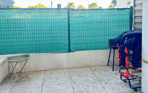 Appartement à vendre    1 pièce • 25,65 m2 Nice