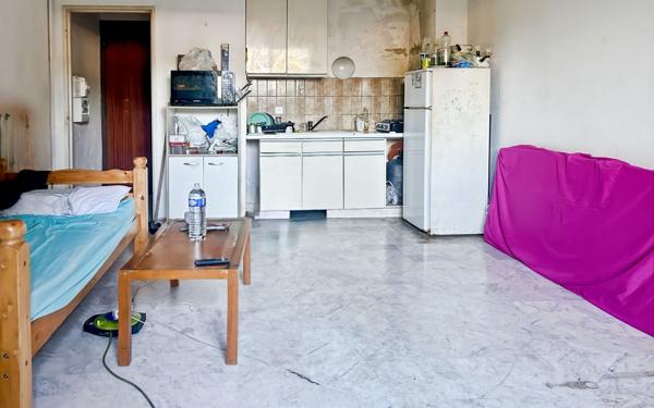 Appartement à vendre    1 pièce • 25,65 m2 Nice