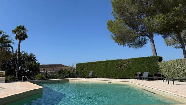 Appartement à vendre 2 pièces parking privé SAINT RAPHAEL (83)