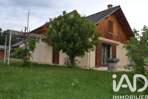 Maison à vendre 5 pièces 90 m² Sainte-Marie-de-Cuines