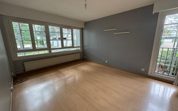 Appartement à louer    2 pièces •  Les Ulis