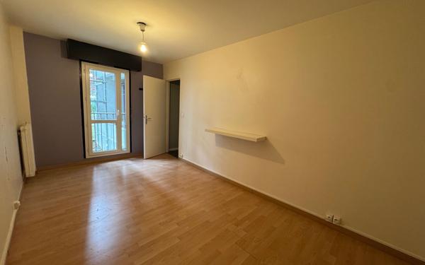 Appartement à louer    2 pièces •  Les Ulis