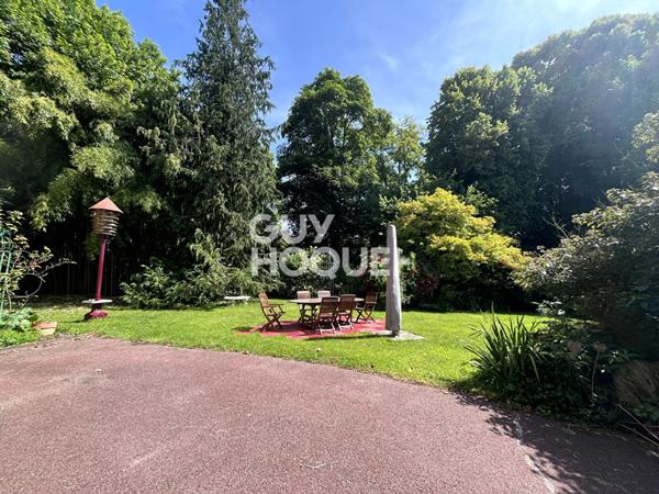 Élégante Maison Bourgeoise à Malaunay, Vue sur la Rivière