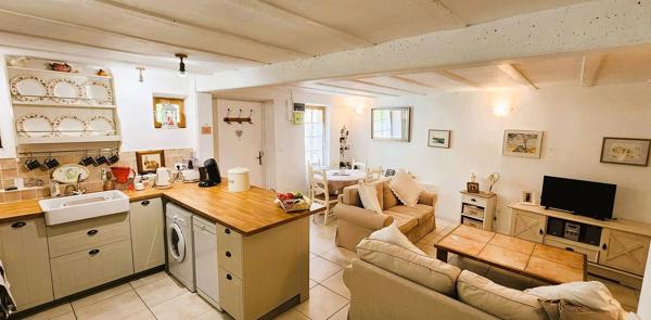 Maison de village en parfait état et caractère