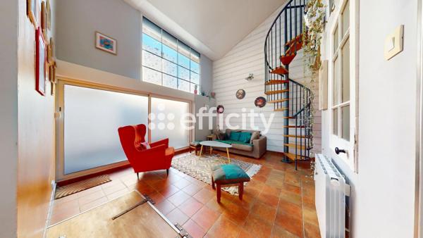 Appartement
         7 pièces
        - 152 m² 265 000 € *