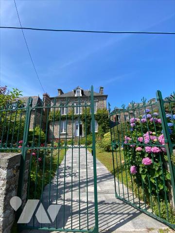 MAISON INDIVIDUELLE CENTRE VILLE DOL DE BRETAGNE