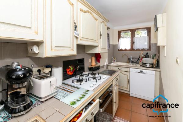 Maison individuelle mitoyenne de 75 m2 prêt à vivre Expo Sud terrain 235m2 Garage.