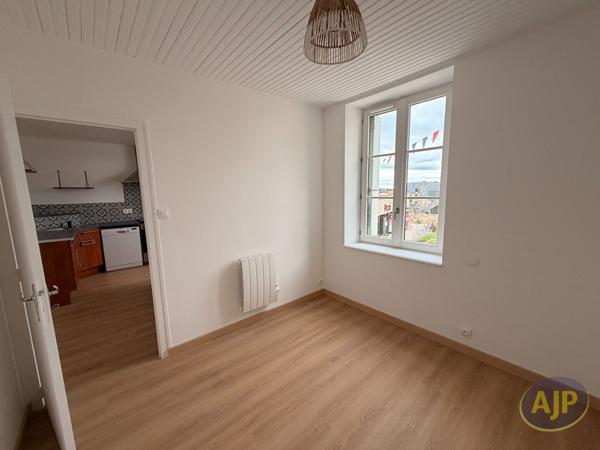 Location appartement Guegon : 750 € - AJP Immobilier Plumelec