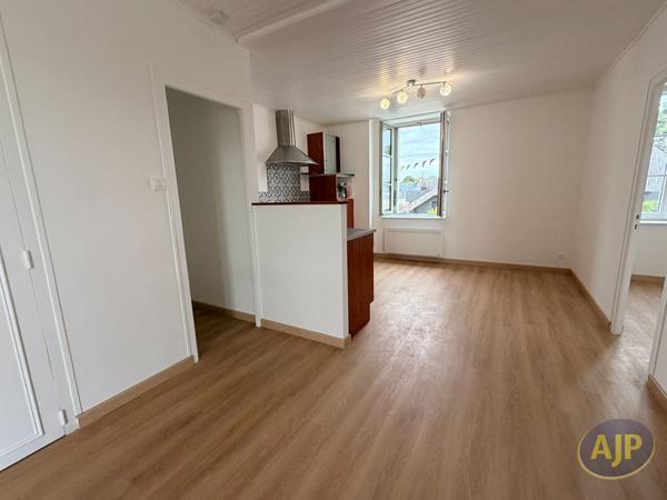 Location appartement Guegon : 750 € - AJP Immobilier Plumelec