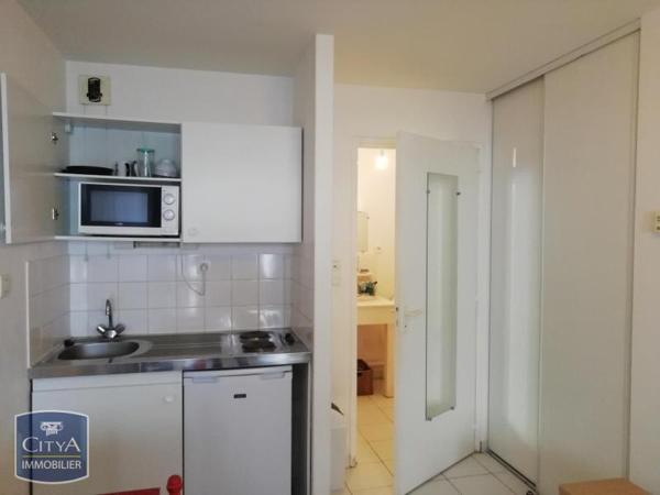 Appartement à louer 1 pièce 18.76m²