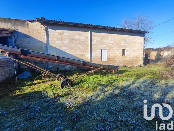 Maison 5 pièces de 115 m² à Les Artigues-de-Lussac (33570)