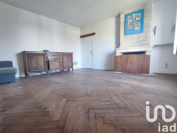 Maison 5 pièces de 115 m² à Les Artigues-de-Lussac (33570)