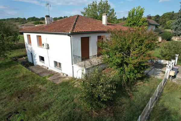 A vendre maison à Nérac de 117 m2 3 chambres, terrain et terrain