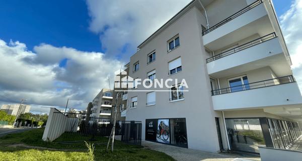 Location Studio 24.3 m² - ÉCully 69130