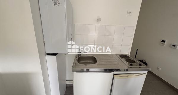 Location Studio 24.3 m² - ÉCully 69130