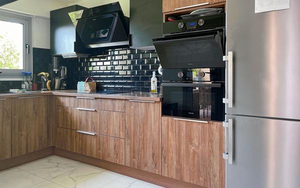 Appartement à vendre    3 pièces • 60 m2 Hyères