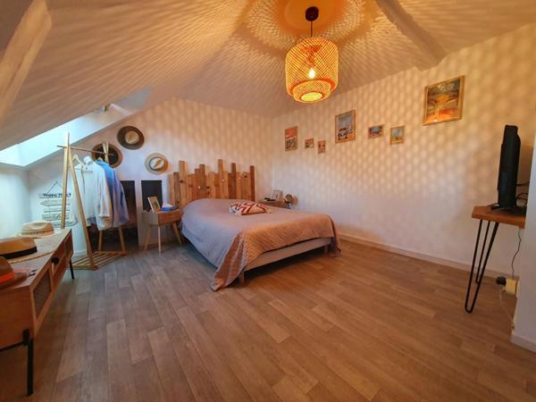 Rare sur le marché, Maison de caractère avec dépendances