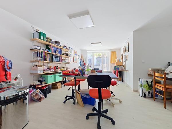 Un immeuble de caractère au fort potentiel, idéal pour investisseurs ou marchands de biens au cœur du Bousquet-d’Orb.
