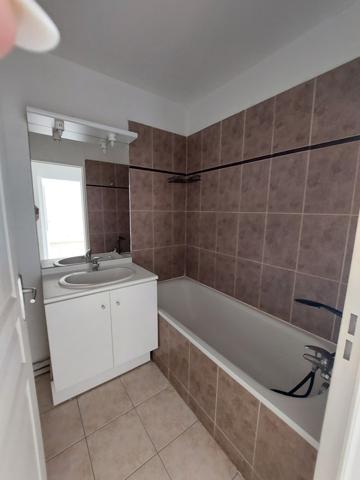 Appartement · Location Nimes (30000) 2 pièces · 37m²