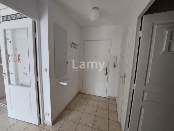 Appartement · Location Nimes (30000) 2 pièces · 37m²