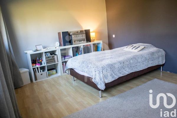 Maison 5 pièces de 135 m² à Grisy-Suisnes (77166)