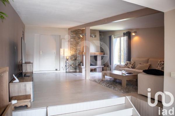 Maison 5 pièces de 135 m² à Grisy-Suisnes (77166)