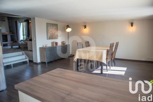 Maison 5 pièces de 135 m² à Grisy-Suisnes (77166)