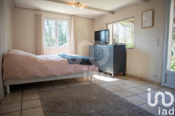 Maison 5 pièces de 135 m² à Grisy-Suisnes (77166)