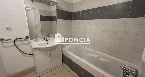 Location Appartement 2 pièces 39.38 m² - Bagnols-sur-cèze 30200