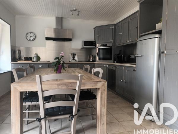 Maison à vendre 10 pièces 177 m² Chauray