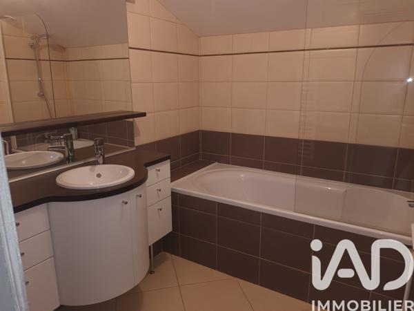 Maison à vendre 10 pièces 177 m² Chauray