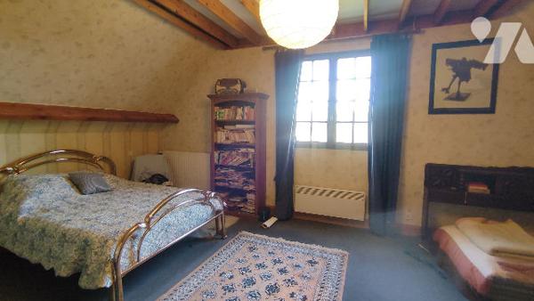 MAISON FAMILIALE 5 CHAMBRES AVEC VASTE SOUS SOL, TERRASSE ET GRAND TERRAIN