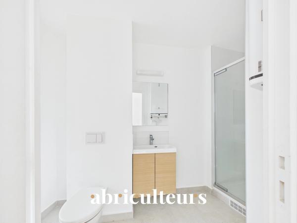 Bel appartement rénové et lumineux dans un quartier recherché du 18ème arrondissement