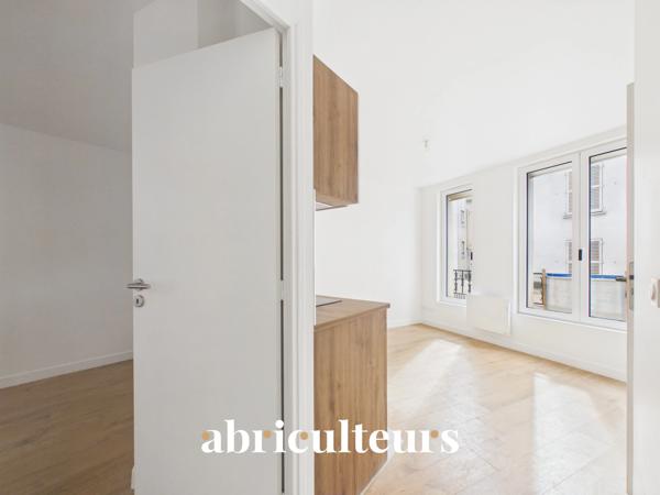 Bel appartement rénové et lumineux dans un quartier recherché du 18ème arrondissement