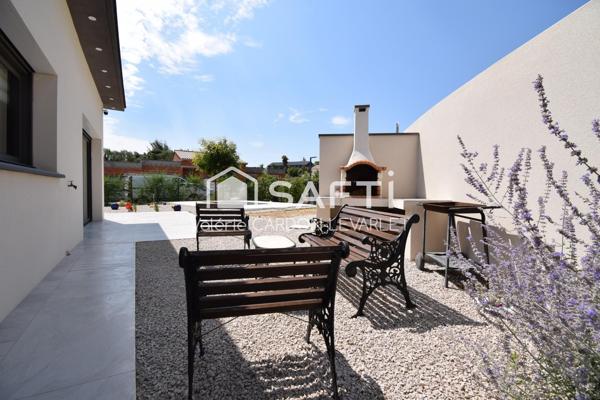 Villa contemporaine de plain-pied de 146 m2
