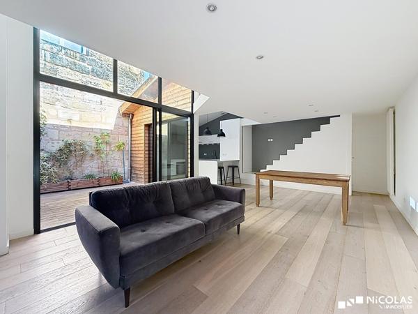 Loft contemporain avec terrasse, patio et garage – Bordeaux Saint-Nicolas