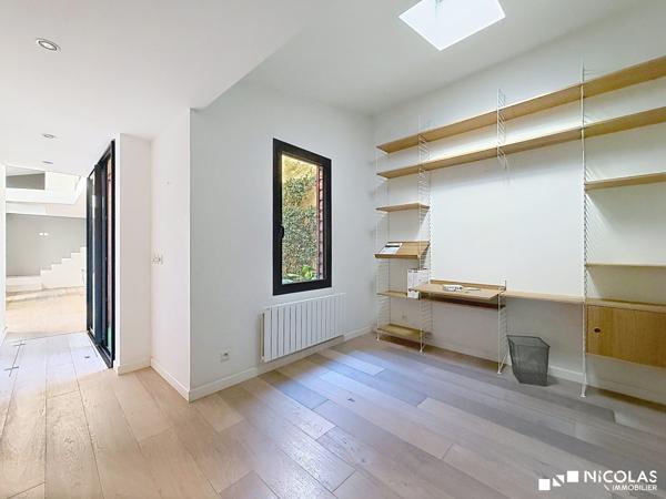 Loft contemporain avec terrasse, patio et garage – Bordeaux Saint-Nicolas