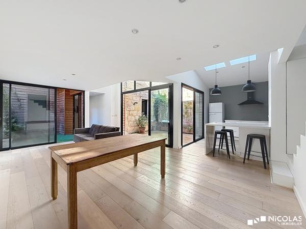 Loft contemporain avec terrasse, patio et garage – Bordeaux Saint-Nicolas