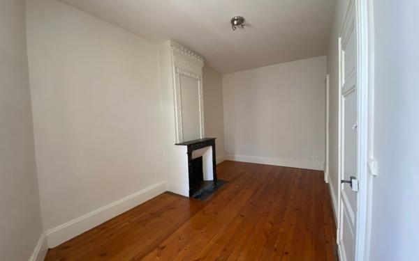 Appartement à louer    2 pièces • 50,84 m2 Agen