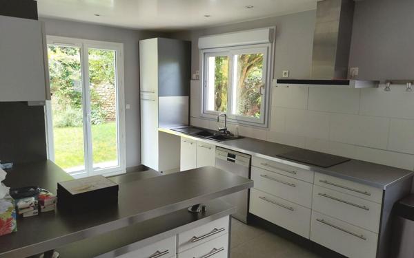 Maison à louer    6 pièces •  Noisy-le-Roi