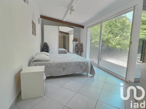 Maison à vendre 7 pièces 160 m² Peyrolles-en-Provence