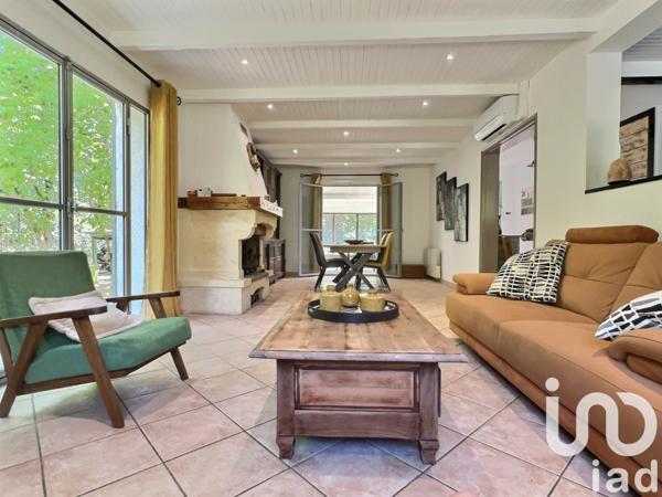 Maison à vendre 7 pièces 160 m² Peyrolles-en-Provence